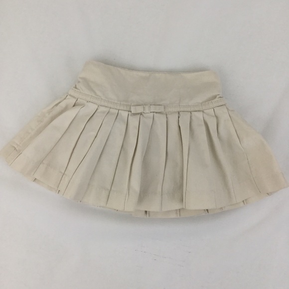 Girl’s Gap Pleated Skirt - Picture 1 of 4